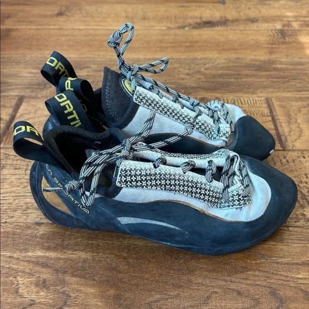 La Sportiva Miura Rock Climbing Shoes Lace Up Gray Size 35.5 / US Womens 5.5
